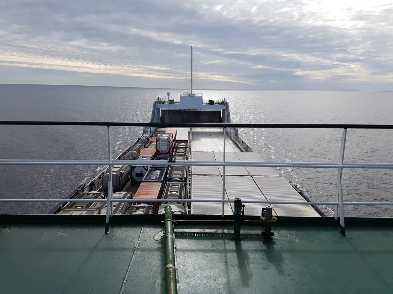 No Walls Required: The Art of Manufacturing Dread in Open-Water Cinema